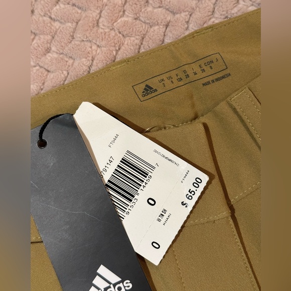 Adidas 7” Khaki Golf Shorts - Picture 3 of 3